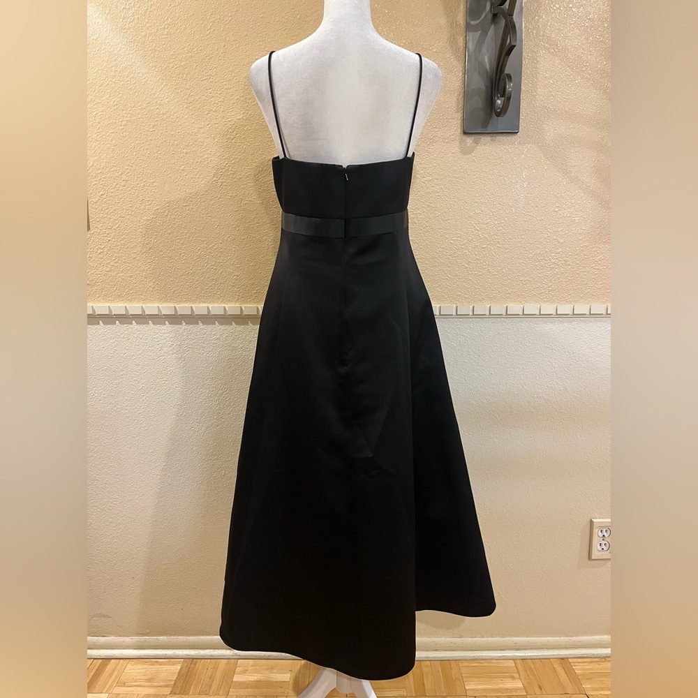 David's Bridal black satin formal / evening dress/ bridesmaids / Prom. Sz 14-16 - Picture 4 of 13